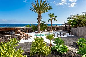 Luxury Farmhouse pool, Finca de Arrieta