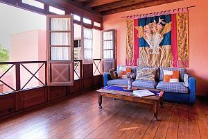 Open lounge
