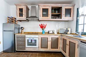 Villa with full kitchen