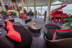 Lounge bar with live music