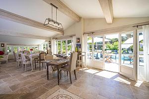 Lounge facing the pool terrace