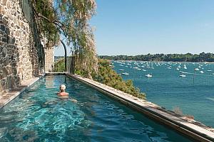 Hotel Castelbrac pool