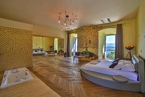 Sunken bath