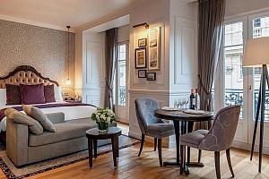 Premiere Suite, Paris hotel