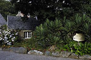2 star country hotel