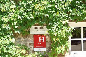 cottage-style hotel