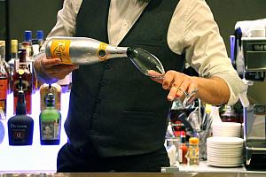 Bar serving champagne