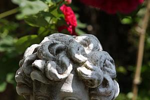 Garden statues