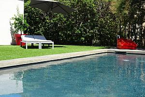 Le Cube swimming pool