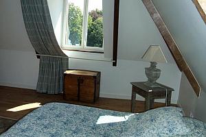 Attractive attic room