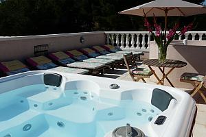 Sun terrace, jacuzzi