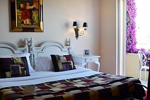 King-size bed