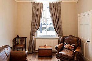 Lounge with leather sofas