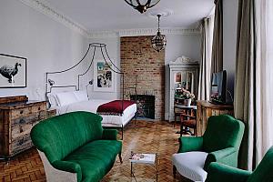 Artist Residence suite