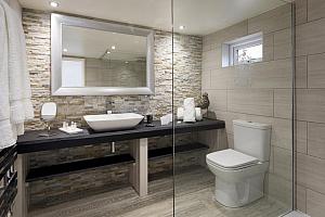 Luxury en-suite bathroom