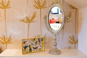 Deluxe suite, Cold Cotes