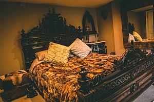Carved bed