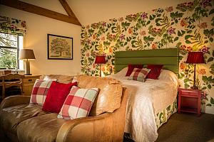 Double room with sofa