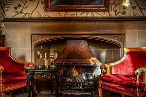 Lounge with big fireplace