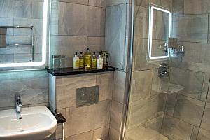 En-suite bathroom