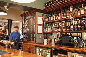 Pub, bar