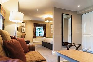 Suite, The Highdown