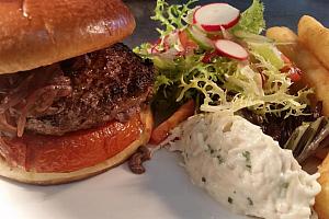 Burger, chips and salad