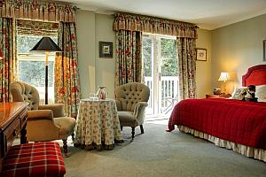 Large double bedroom