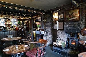 Traditional pub, Peak District