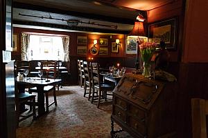 pub restaurant, Chinley