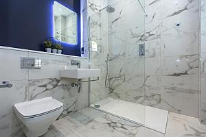 Walk-in shower