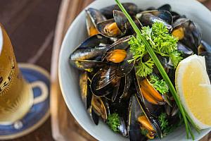 Cornish mussels, The Lifeboat Inn