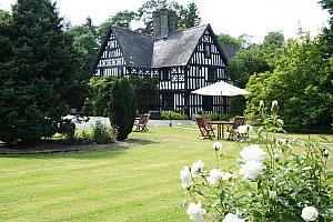 Hotel with large grounds