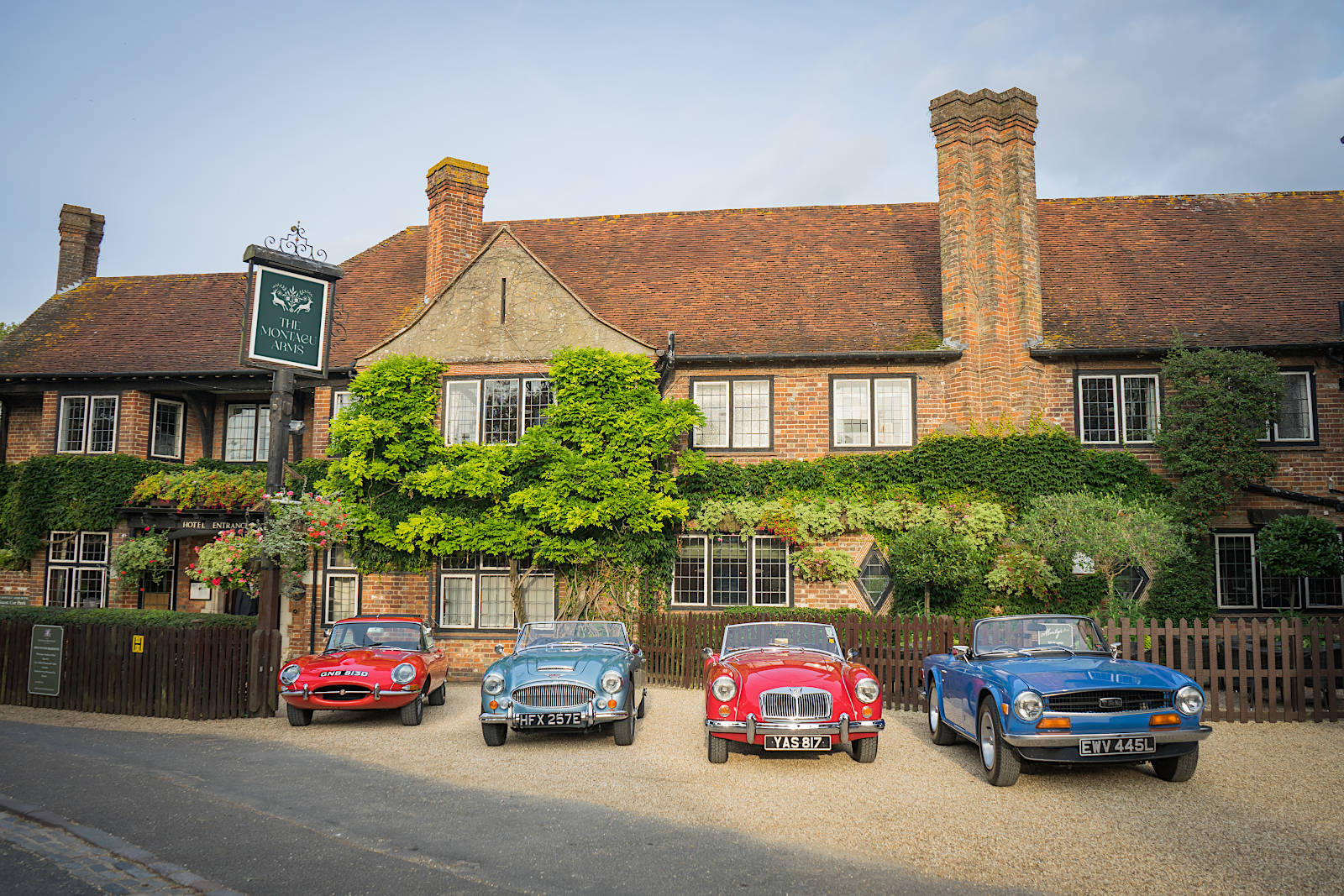 Montagu Arms Hotel