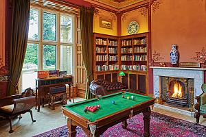 Library and games room