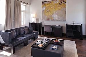 Suite with double height living room