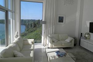 Elegant B&B with sea view