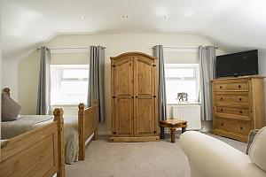 Deluxe Twin Room with Sea View, Shore Hotel