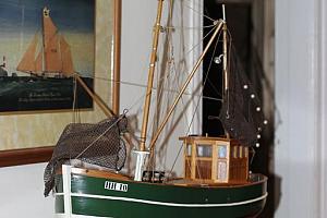 Maritime theme decor