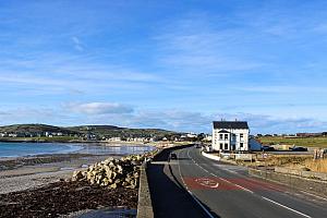 Shore Hotel on the shore of Gansey Bay