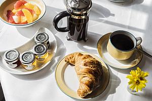Breakfast, fruit salad, croissant