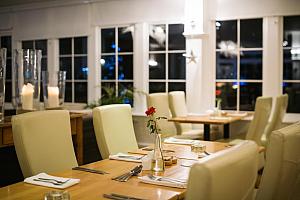 Dinner at Trefloyne Manor