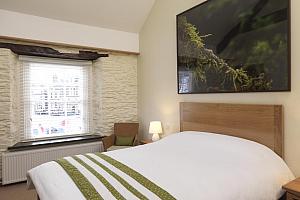 Bed and breakfast, Tregaron