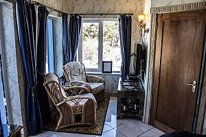 Bed and breakfast, beautiful Chinese furniture