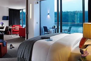Riverside Suite, Ice House Hotel