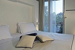 Double room with balcony and sea view