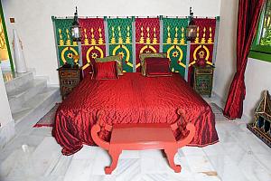 Moroccan themed suite