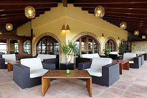 Verandah, Hotel Alahuar