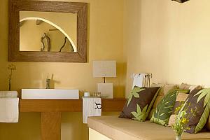 Country hotel, Almeria