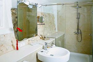 En suite shower room